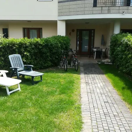 Casetta Altanea: Giardino & Piscina Caorle